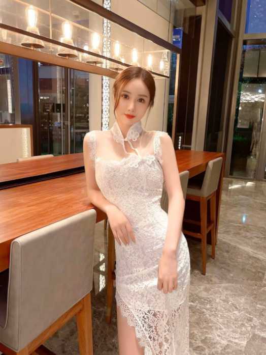 上海 白丝大长腿，有料有颜有汁水